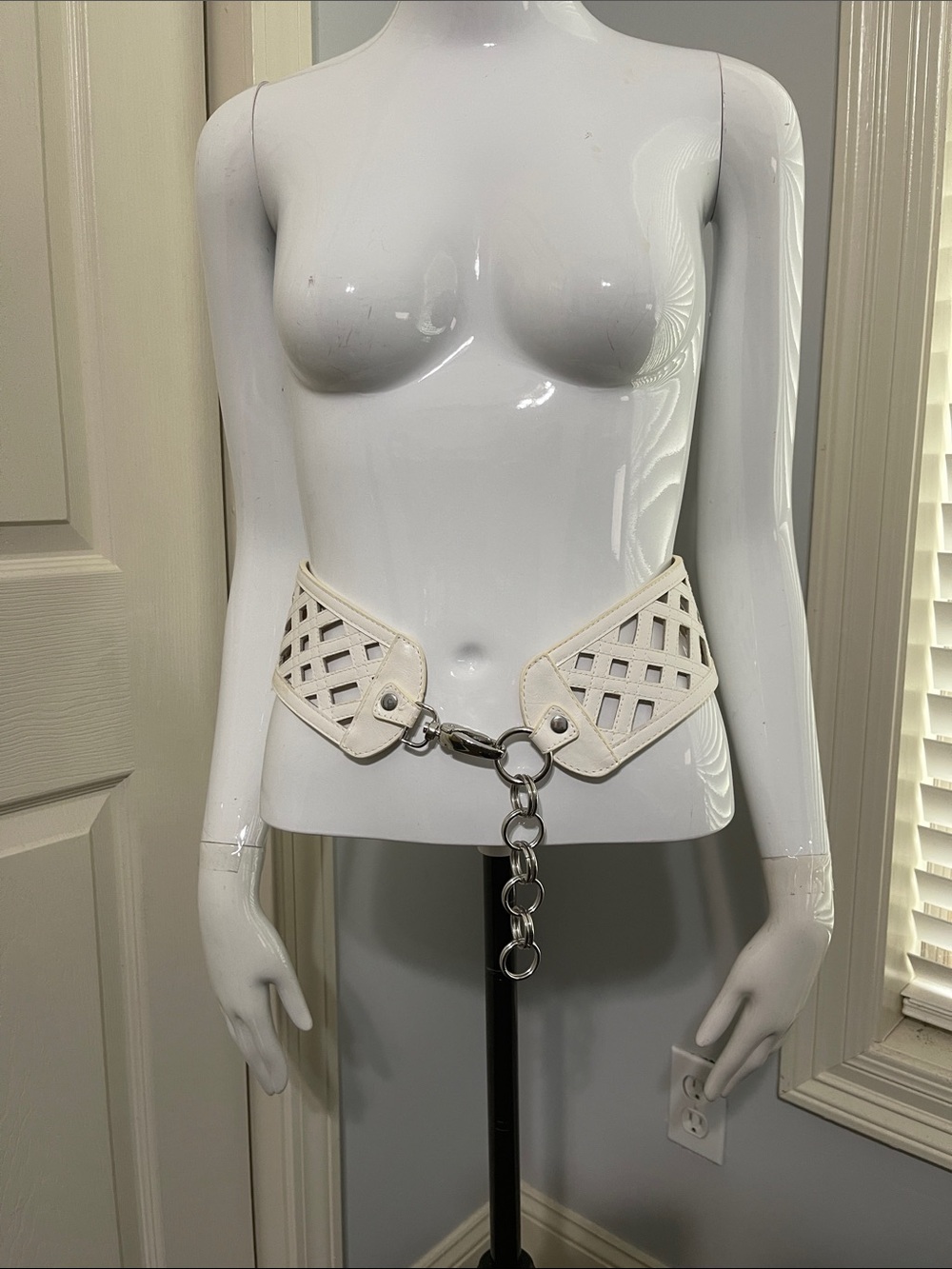 Boho White Cutout Corset Belt with Silver Chain.